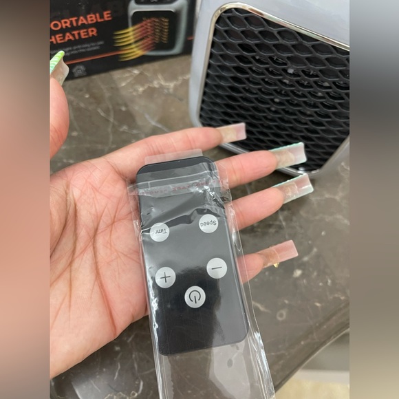 New! Unused! Portable Wall Space Heater (Gray) - Picture 16 of 17